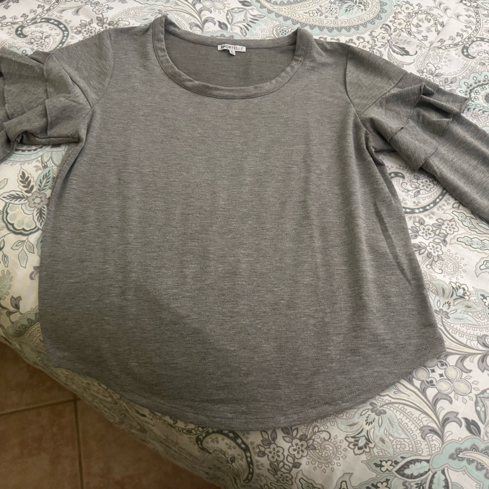 NWOT Woman’s top